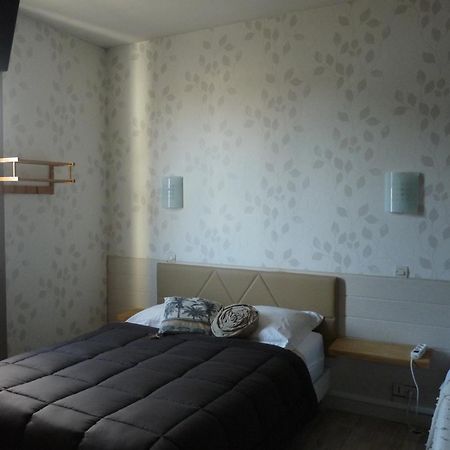 Les Chambres De La Gare Noyers-sur-Cher Ngoại thất bức ảnh