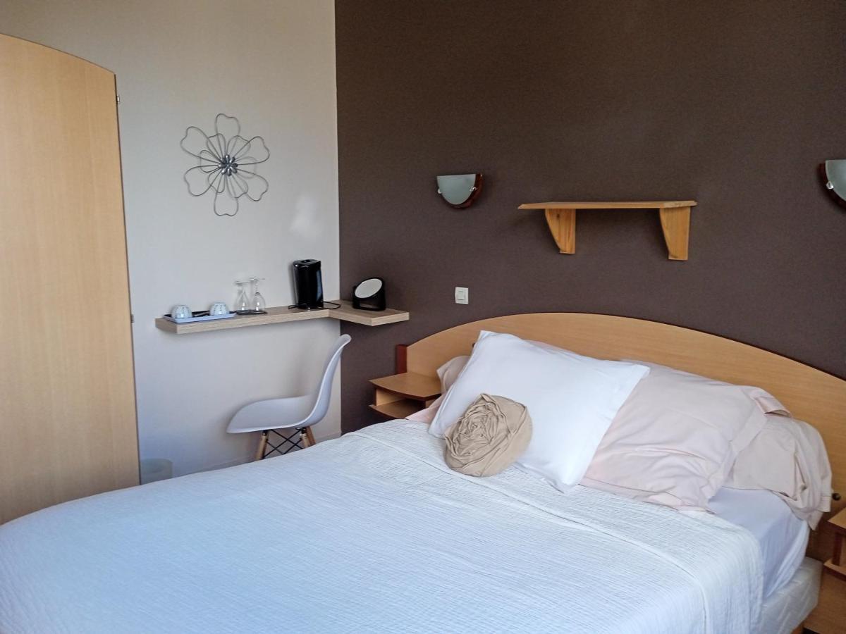 Les Chambres De La Gare Noyers-sur-Cher Ngoại thất bức ảnh