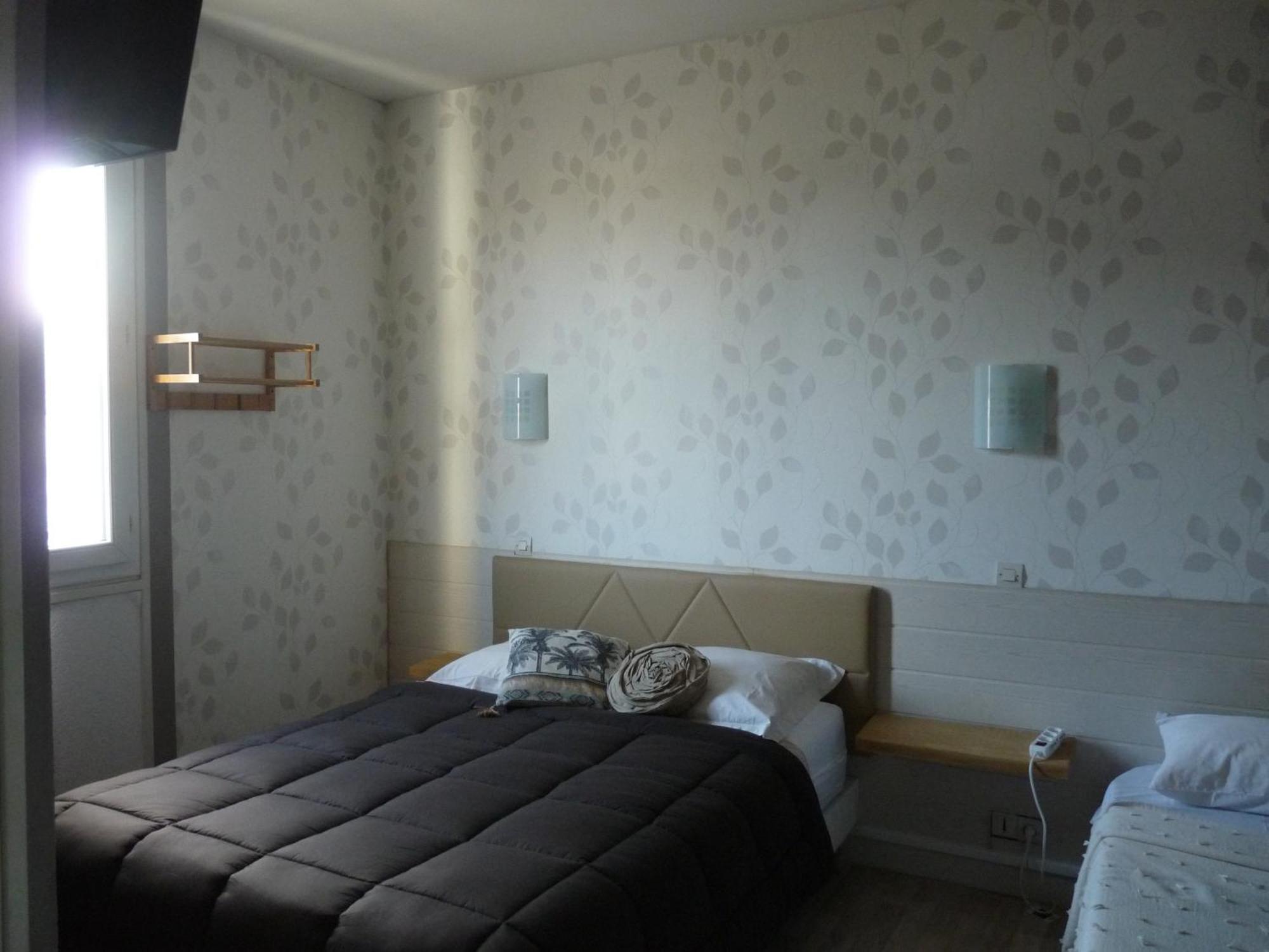 Les Chambres De La Gare Noyers-sur-Cher Ngoại thất bức ảnh
