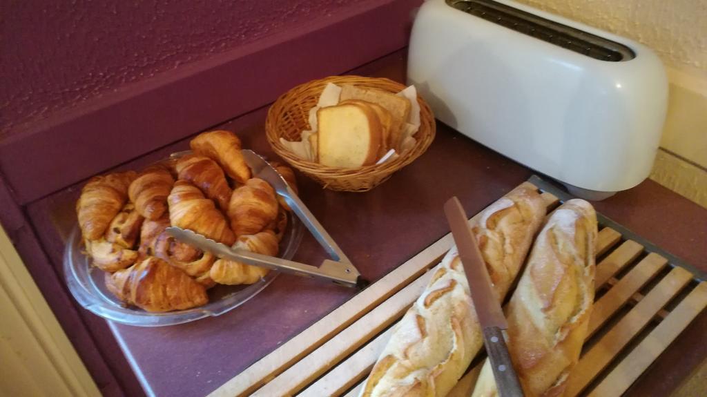 Les Chambres De La Gare Noyers-sur-Cher Ngoại thất bức ảnh